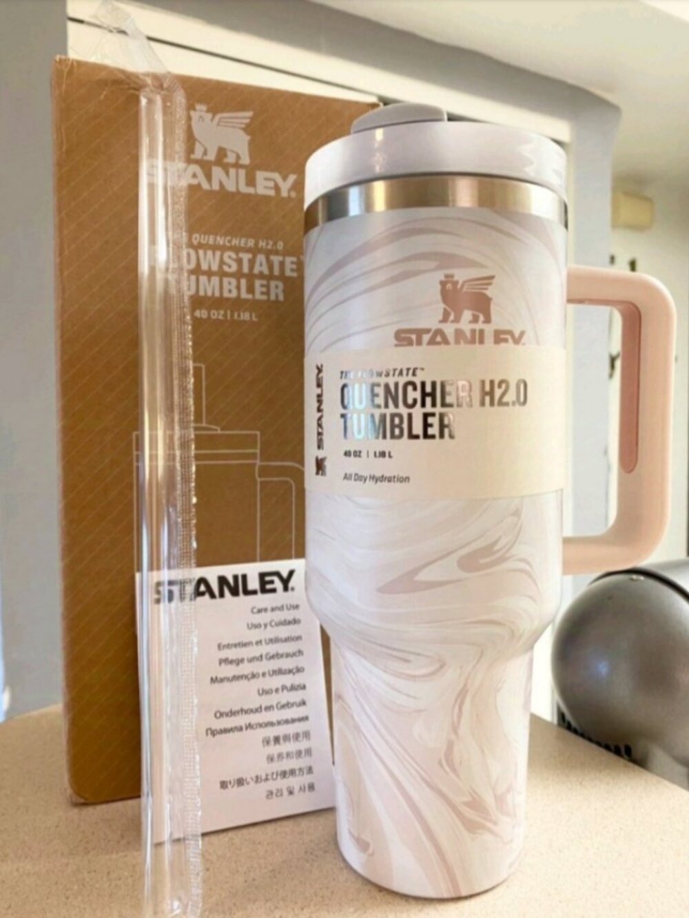Stanley Cup 40oz Marble White & Pale Pink Quencher H2.0 Tumbler with Handle